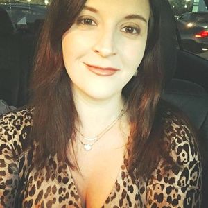 Meet your Posher, Holly